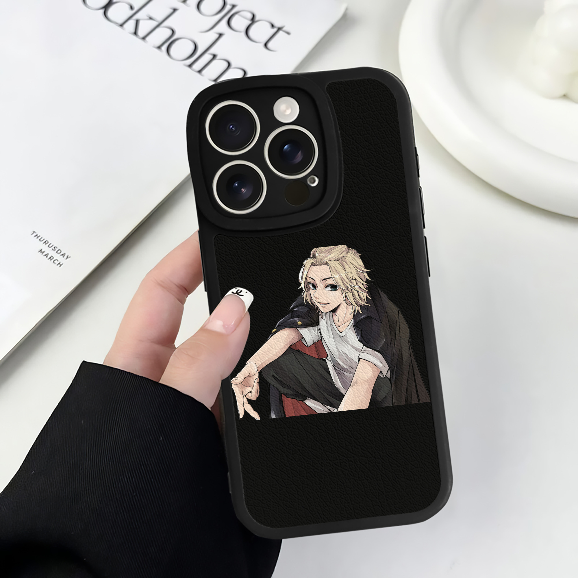 （画像用） 東京リベンジャーズ Tokyo Revengers 【iPhone 16シリーズ対応】シリコンスマホケース（レザー調） 材質：シリコン